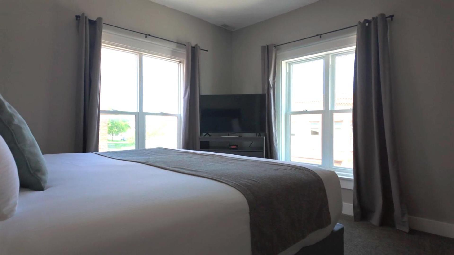 The Continental Hotel Centerville 外观 照片