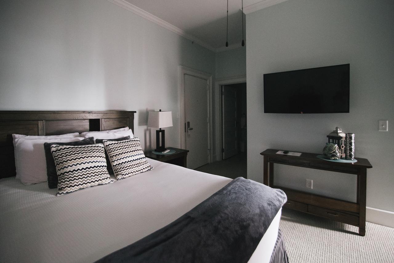 The Continental Hotel Centerville 外观 照片